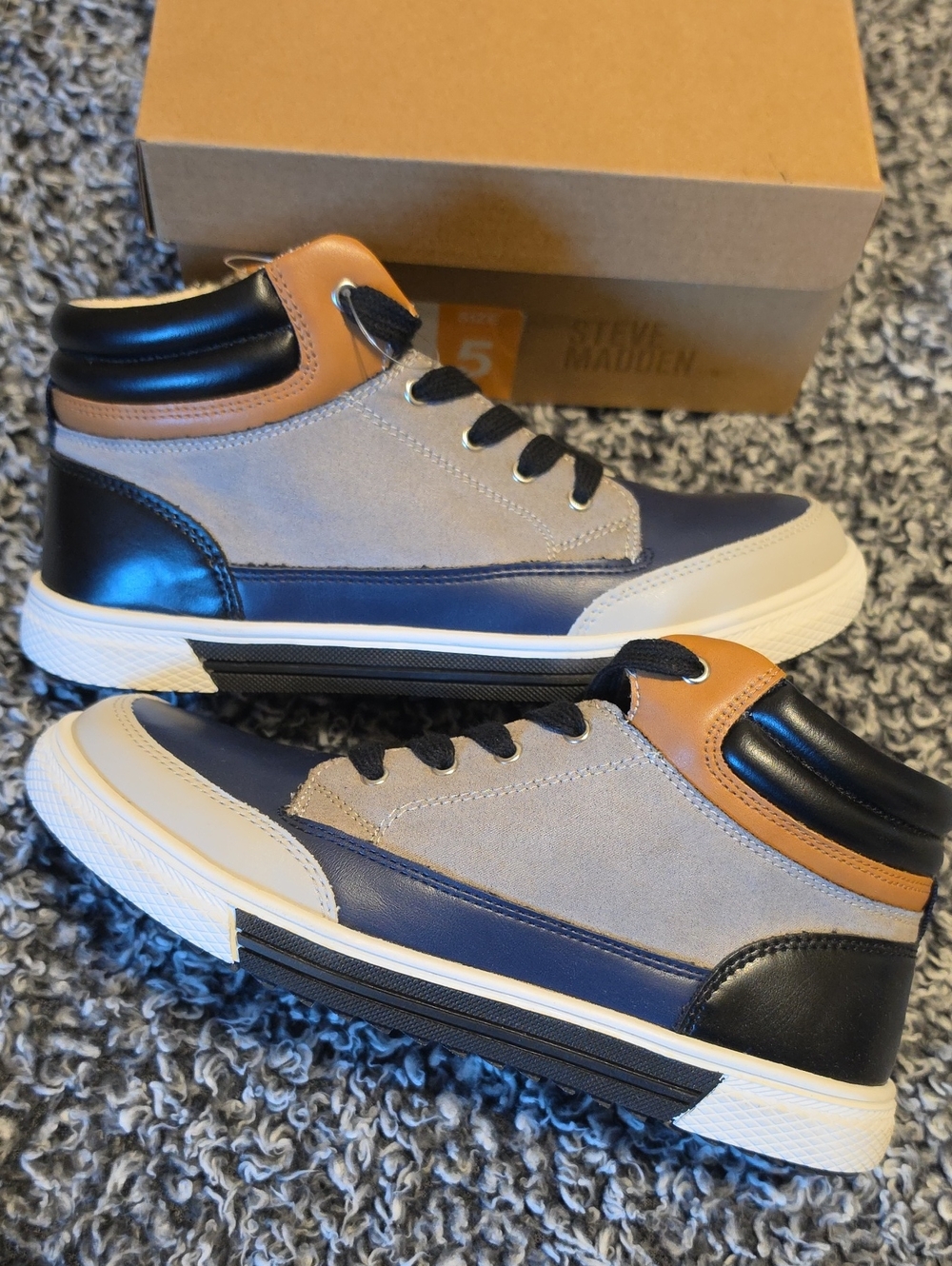 NIB Boys Steve Madden Rowe High-top Sneakers